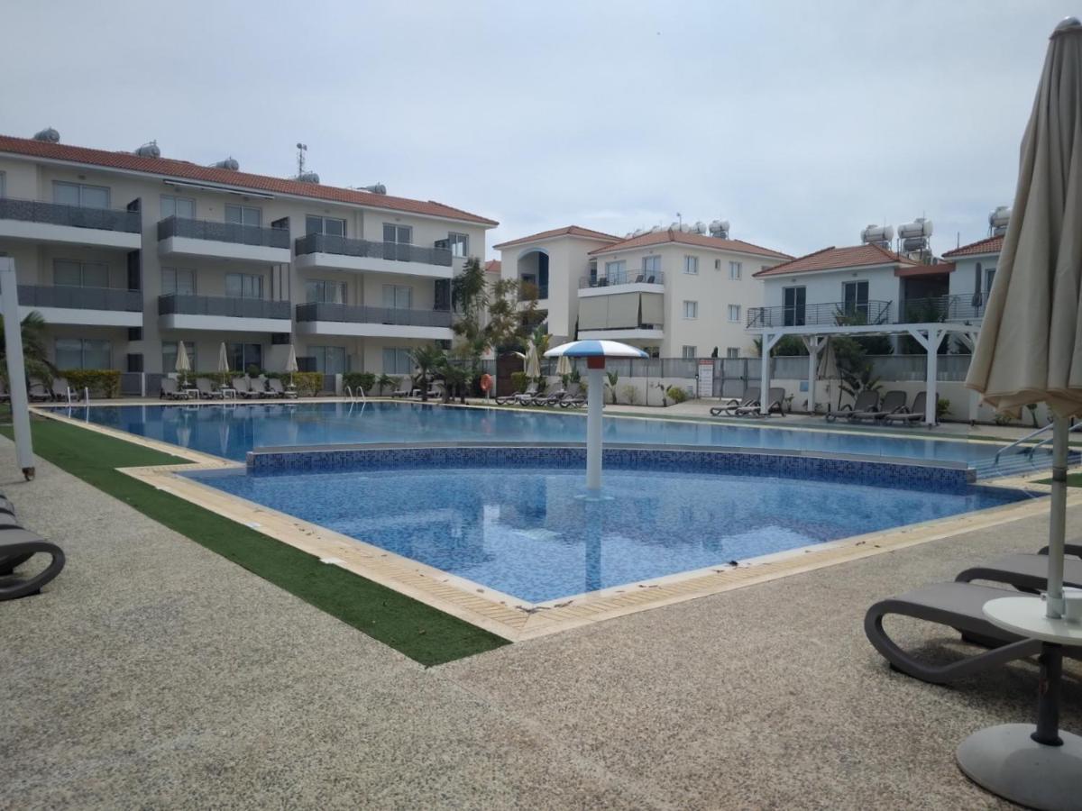 Sweet Retreat Apartment Paralimni Exterior photo
